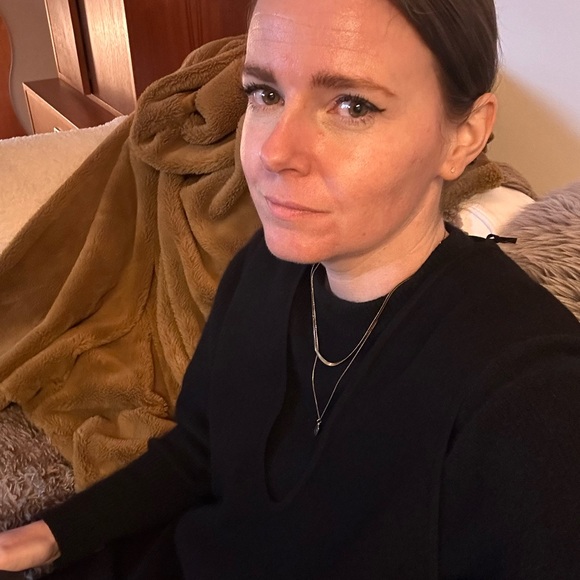 Meet your Posher, Steph - Picture 4 of 4